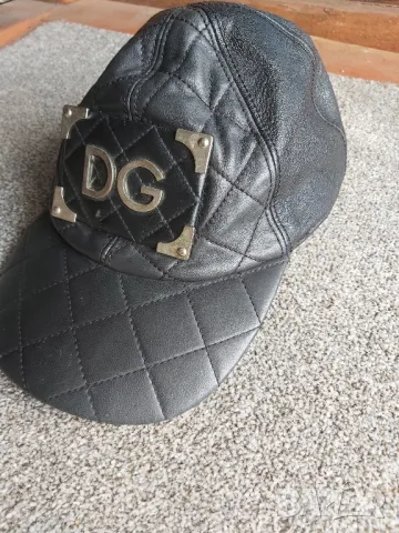 Кожена шапка dolce and gabbana, оригинал, снимка 1 - Шапки - 47204594