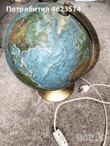 Стара лампа глобус с бронзова стойка
