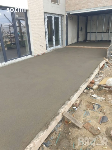 Полагане на подова замазка с машина, снимка 7 - Ремонти на къщи - 53162185