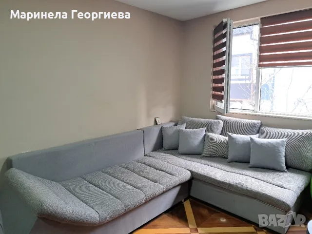 Продавам голям ъглов диван с лежанка, снимка 1 - Дивани и мека мебел - 48464124