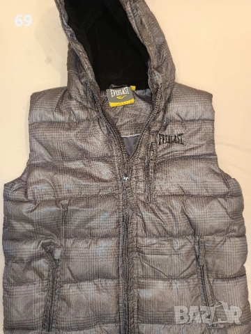 Зимен Елек/Vest на Everlast. За 11-12 годишни унисекс.