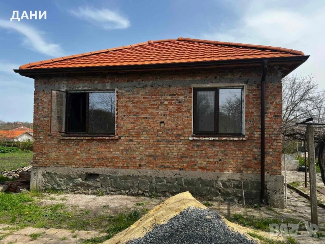 Двуетажна къща в с.Ливада, Бургас