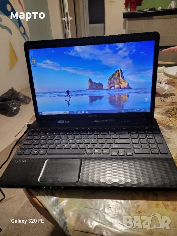 лаптоп Sony Vaio PCG-71913L, снимка 2 - Лаптопи за дома - 53668939