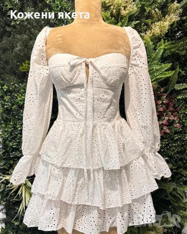 Страхотна бяла памучна рокля с бродерия и ръкави