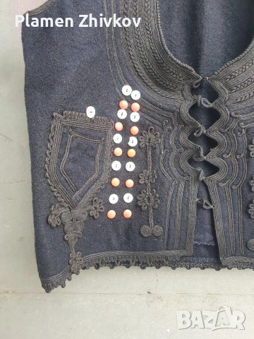 етнографски черен елек с мого гайтани и декорация, снимка 3 - Антикварни и старинни предмети - 53632449