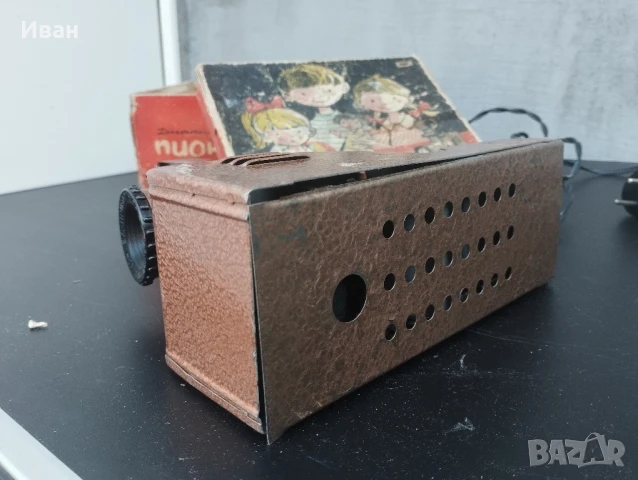 Прожекционен апарат / Диапроектор Пионер , снимка 5 - Антикварни и старинни предмети - 51323812