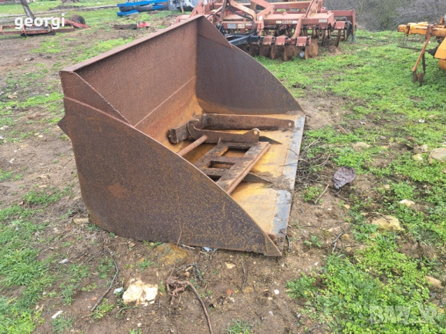 Телескопичен товарач JCB 520/4, снимка 8 - Индустриална техника - 53400095