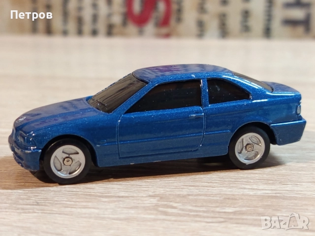 Метални автомобилчета, снимка 16 - Коли, камиони, мотори, писти - 51849296