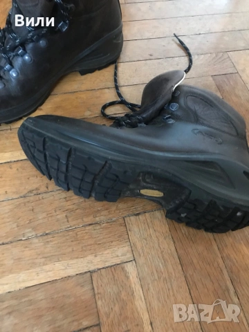 Туристически обувки боти Aku Vibram 7 1/2 около 41 номер кожени, снимка 3 - Мъжки боти - 53450265
