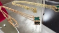Van Cleef & Arpels VCA Gold Green Malachite Sweet Alhambra Clover Дамско Колие, снимка 5