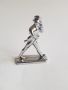 JOHNNIE WALKER Striding Man Метална, солидна, класическа статуя на фигура, снимка 1 - Антикварни и старинни предмети - 45582632