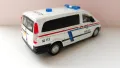 Bburago MERCEDES-BENZ VITO POLICE - Мащаб 1:50, снимка 5