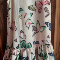 Нежна рокля Пеперуди , снимка 1 - Детски рокли и поли - 45033028