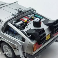 KAST-Models Умален модел на DeLorean Back to the Future II Welly 1/24, снимка 7 - Колекции - 45452779