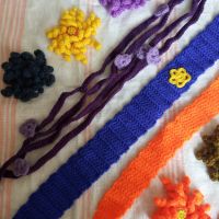 Ръчни плетива и килимче, снимка 2 - Декорация за дома - 45622466