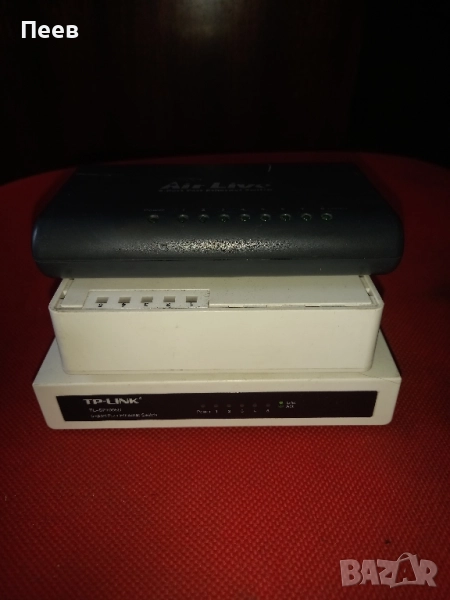 ЛОТ суич - 2бр. и рутер 1 - бр. /цената е за всичко накуп/, снимка 1