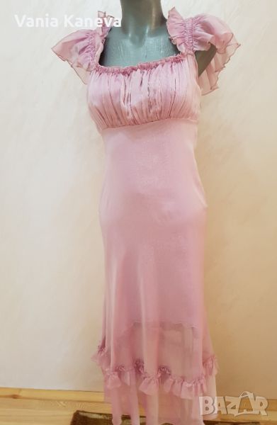 Елегантна рокля  в  розово. Състои се от две части Памучна подплата  и Лек разкошен, снимка 1