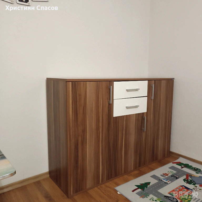 Шкаф-скрин в отлично състояние, снимка 1