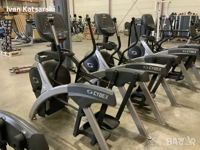 Cybex 770AT Total Body Arc Trainer, снимка 1