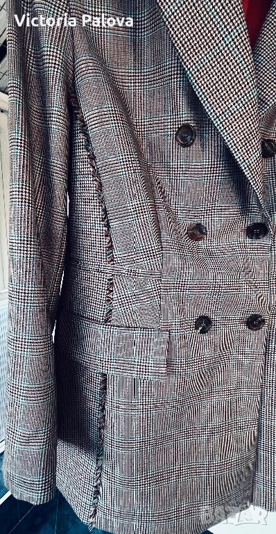 Луксозно MARC CAIN двуредно сако лимитирана колекция с декоративни шевове, снимка 1