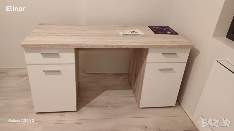 Бюро, снимка 1