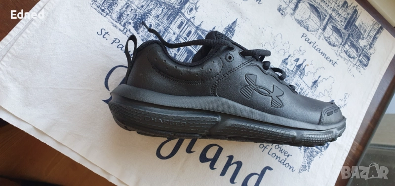 Дамски спортни обувки Under Armour, снимка 1