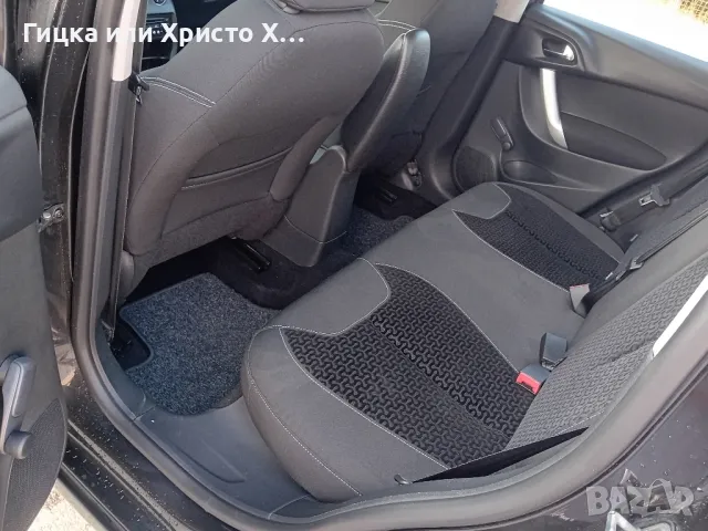 Продавам Citroen   C3 2010г. Нововнос от Холандия , 
Втора генерация ,  
1.4i бензин , снимка 8 - Автомобили и джипове - 47525576