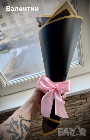 Вечен Букет от 7 Сатенени Рози, снимка 2 - Други услуги - 52947608