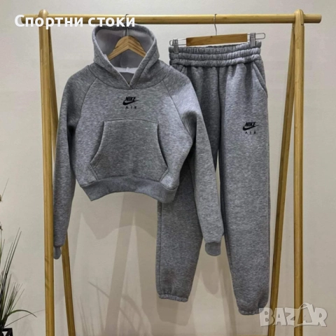 Дамски спортен екип от три части с елек вативан , снимка 4 - Спортни екипи - 51633448