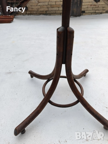 Виенски закачалка 2 бр, снимка 3 - Антикварни и старинни предмети - 52695763