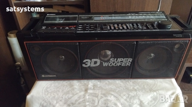 Радиокасетофон Hitachi TRK-7620E 3D Super Woofer, снимка 2 - Радиокасетофони, транзистори - 52943878