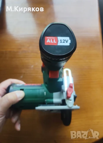 Акумулаторен циркуляр Bosch UniversalCirc 12, снимка 4 - Винтоверти - 50624840