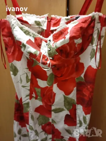 River Island 12 дамска рокля , снимка 2 - Рокли - 49623244