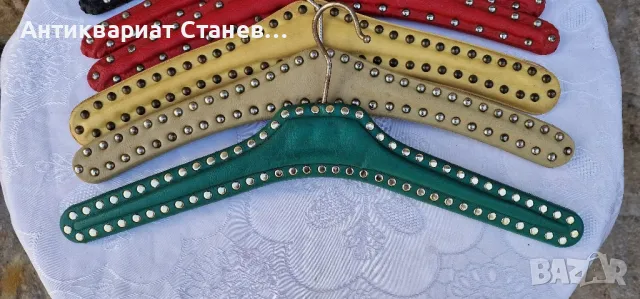 8 броя Винтидж кожени закачалки с капси

, снимка 7 - Антикварни и старинни предмети - 50341479