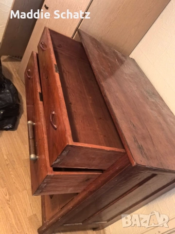 Старинен скрин, снимка 4 - Антикварни и старинни предмети - 54030601