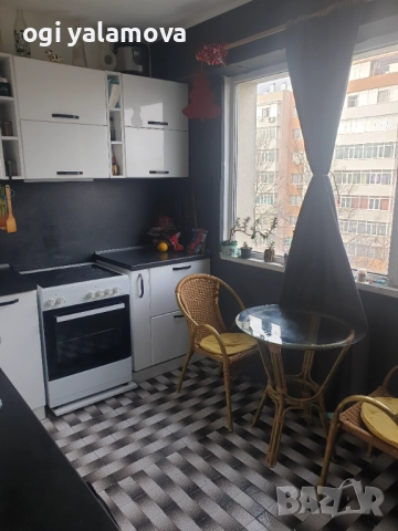 Продава 3-СТАЕН апартамент 