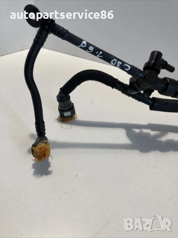 Маркуч за дюза за гориво за Volvo C30 1.6 TDI (2012), снимка 2 - Части - 53866133