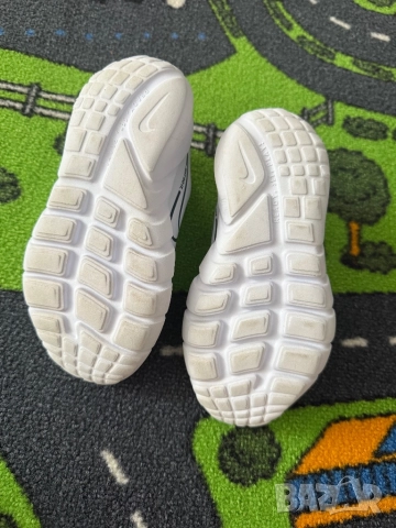Детски маратонки Nike Flex Runner 2, снимка 6 - Детски маратонки - 51780995