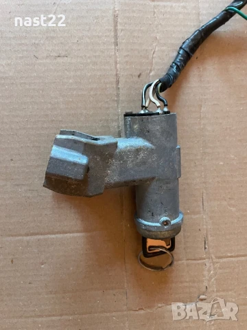 Контактен ключ с ключ за Сузуки Самурай , снимка 2 - Части - 51355414