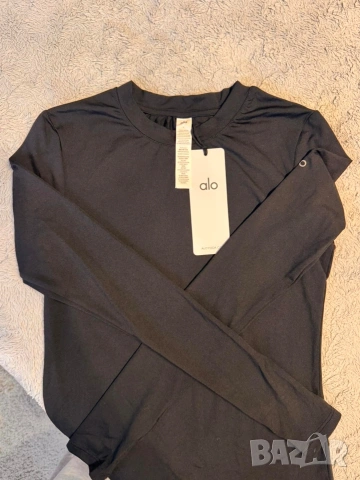 Черна Блуза Alo Yoga с дълъг ръкав, снимка 4 - Блузи с дълъг ръкав и пуловери - 53258907