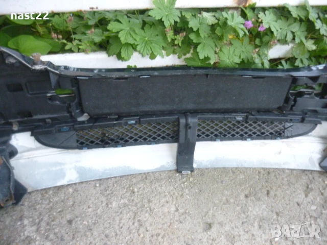Предна броня за Мерцедес C-класа W 203 седан, снимка 8 - Части - 50505207