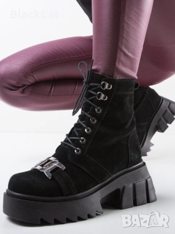 Дамски Боти, снимка 2 - Дамски боти - 52404034