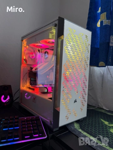 Гейминг RX6600XT 8 GB , снимка 2 - Геймърски - 54246592