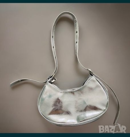 Balenciaga сребриста чанта, снимка 2 - Чанти - 46440993