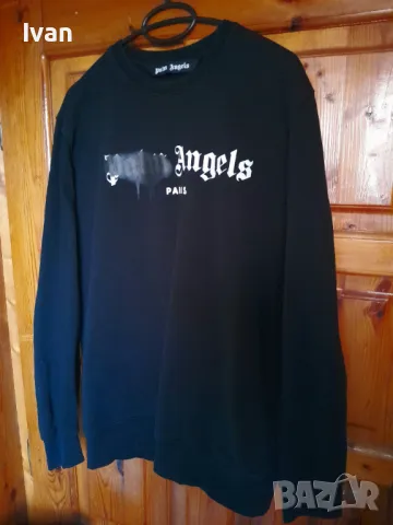 Продавам оригинален пуловер Palm Angels Sprayed Logo, снимка 1