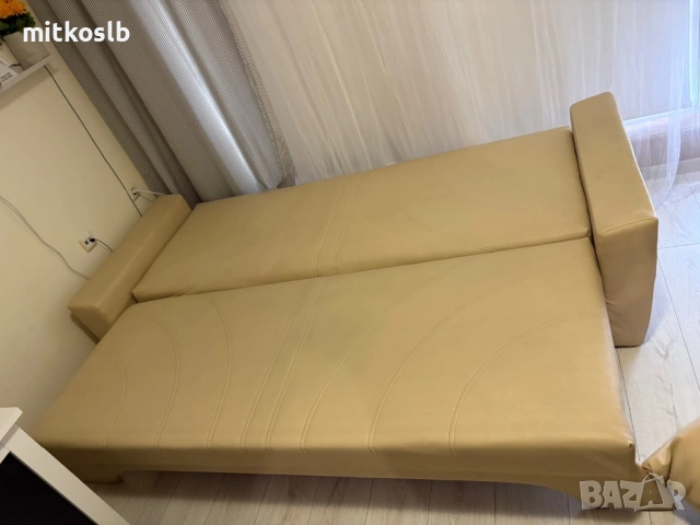 Кожен диван разтегателен , снимка 2 - Дивани и мека мебел - 53683772