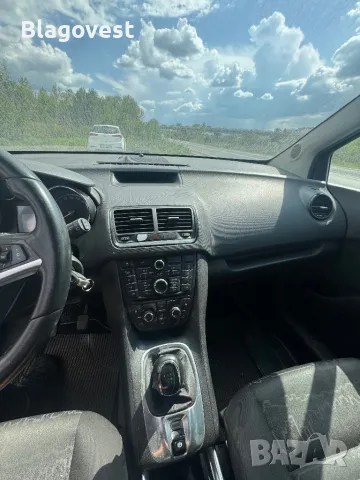 Opel Meriva  1.4i120hpA14NEL НА ЧАСТИ, снимка 11 - Автомобили и джипове - 50212306