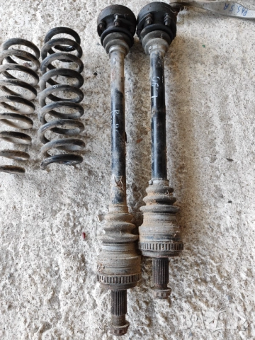 БМВ е90/91/92 пружини,полуоски, снимка 2 - Части - 52925161