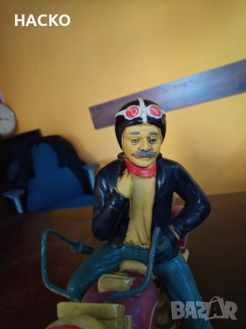 Стара Масивна СТАТУЕТКА РЪЧНО ИЗРАБОТЕНА на Моторист с Мотор Harley Davidson ВНОС от Англия, снимка 13 - Антикварни и старинни предмети - 52457105