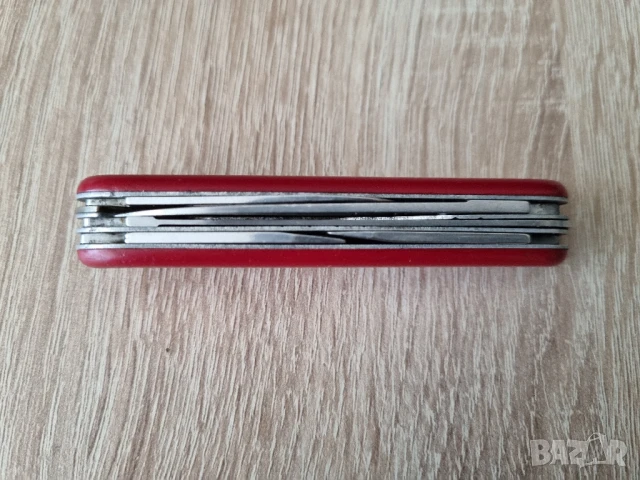 Швейцарски джобен нож Victorinox Camper, снимка 8 - Ножове - 50532652